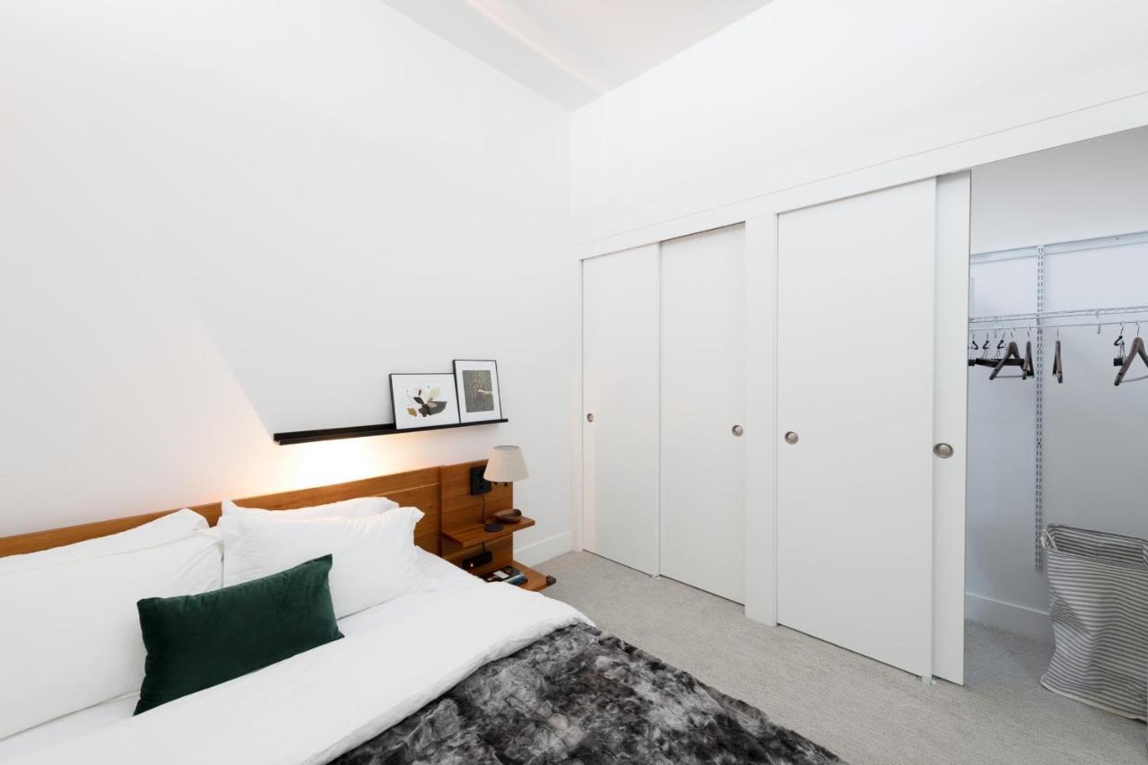 Modern 1Br Apt With Skywalk To Fiserv, Rooftop, And Parking Milwaukee Exterior foto